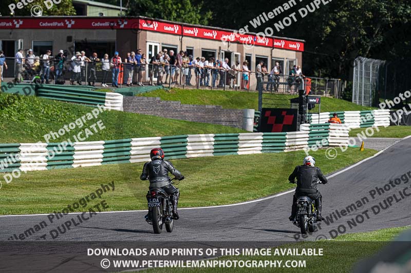 Vintage motorcycle club;eventdigitalimages;mallory park;mallory park trackday photographs;no limits trackdays;peter wileman photography;trackday digital images;trackday photos;vmcc festival 1000 bikes photographs